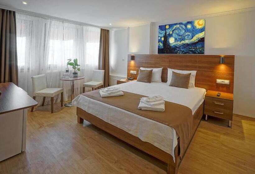 Class Hotel Bosphorus With Jacuzzi