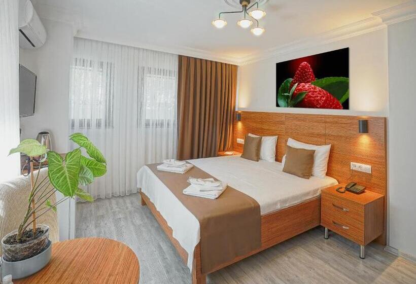 Class Hotel Bosphorus With Jacuzzi