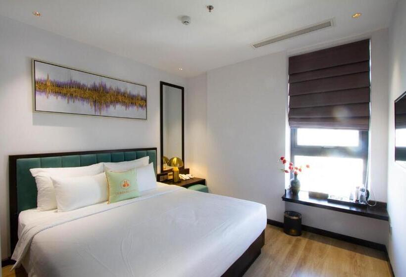 Cordial Grand Hotel My Khe Beach