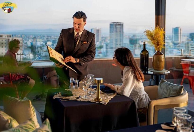 Cordial Grand Hotel My Khe Beach