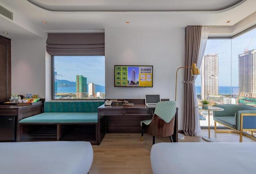 Cordial Grand Hotel My Khe Beach