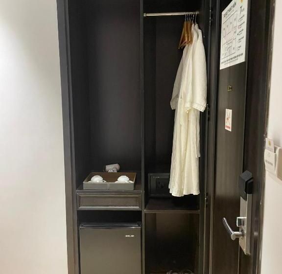 Cordial Grand Hotel My Khe Beach