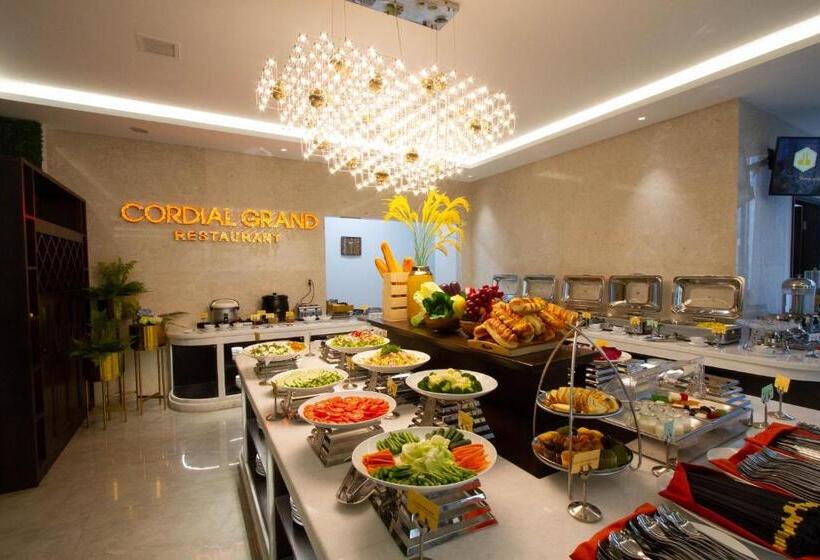 Cordial Grand Hotel My Khe Beach