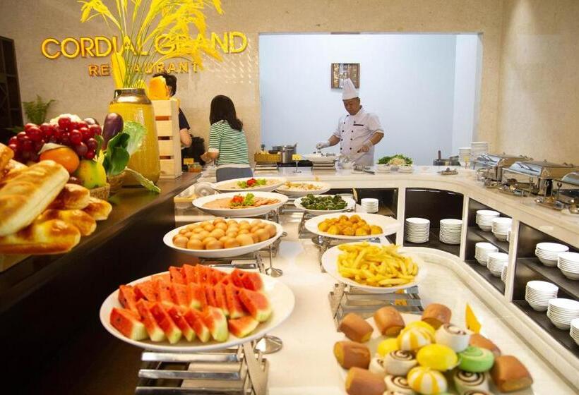 Cordial Grand Hotel My Khe Beach