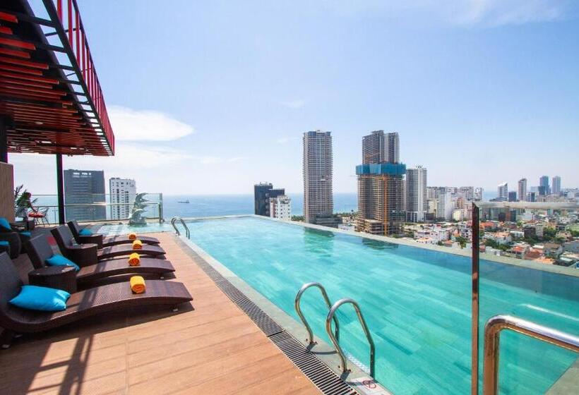 Cordial Grand Hotel My Khe Beach