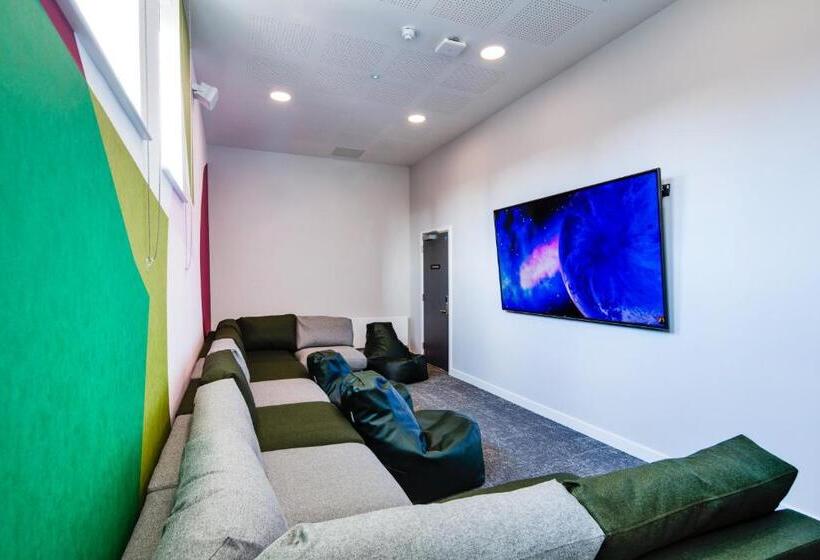 Highfield House Apartments