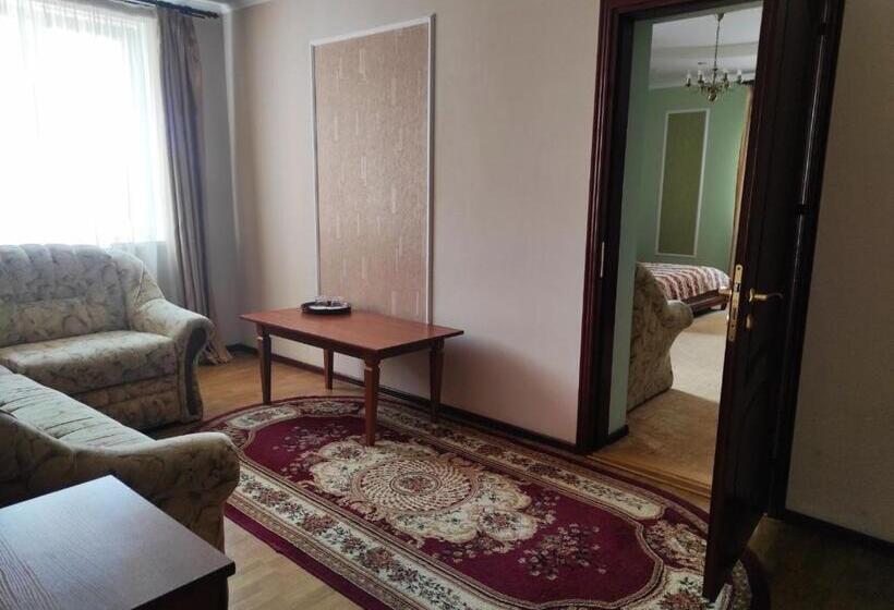 Hotel готель преміум