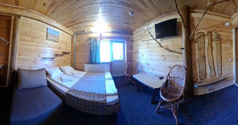 هتل Alpin Eco Chalet & Wellness