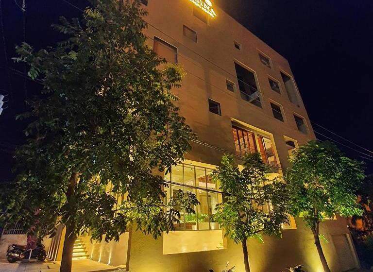 هتل Cagina Boutique Hostel