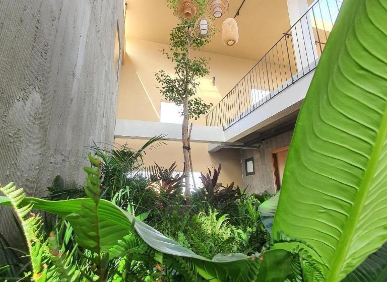 هتل Cagina Boutique Hostel