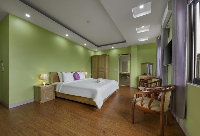 هتل Golden Lotus Airport