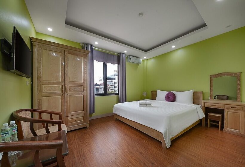 هتل Golden Lotus Airport