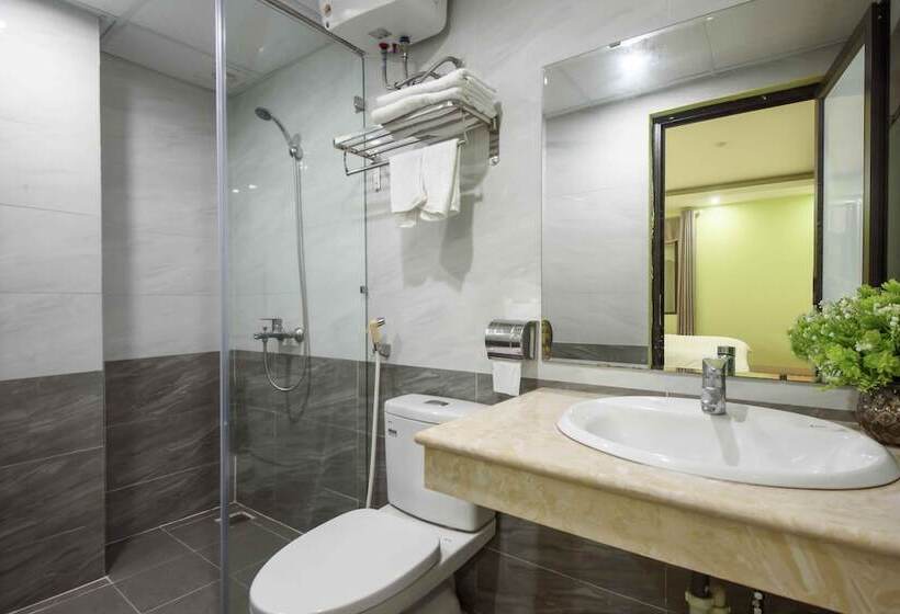 هتل Golden Lotus Airport