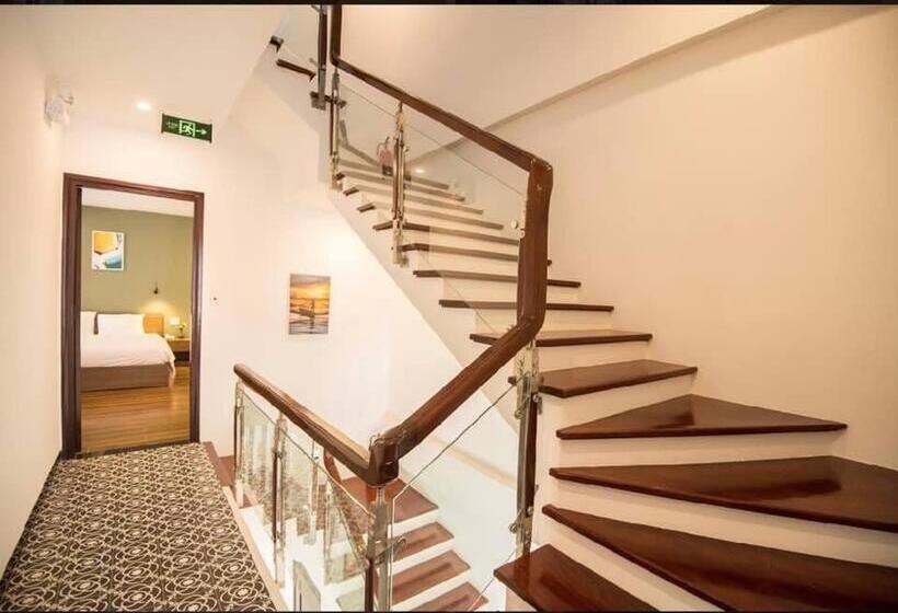 هتل Hoi An January Villa