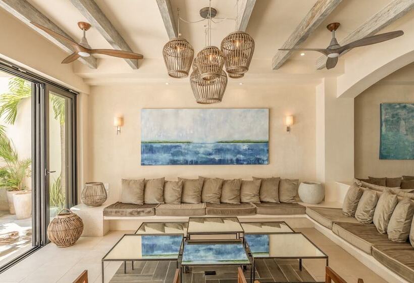 酒店 Lola By Coco B Isla