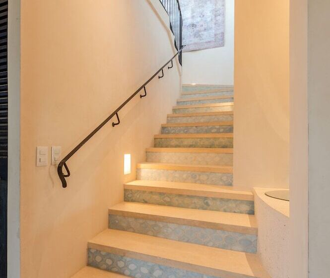 酒店 Lola By Coco B Isla