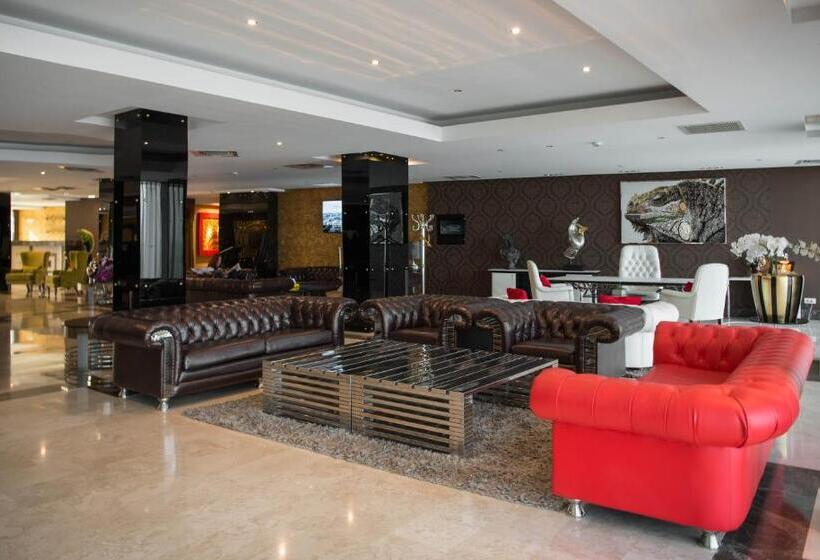 هتل Marine Residence