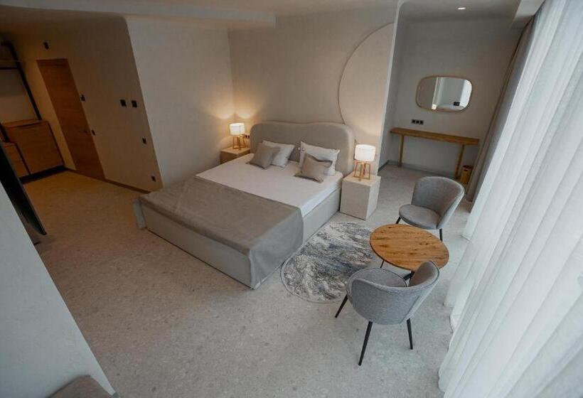 هتل Marine Residence