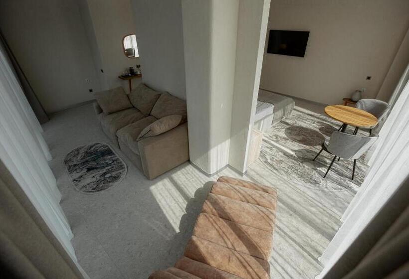 هتل Marine Residence