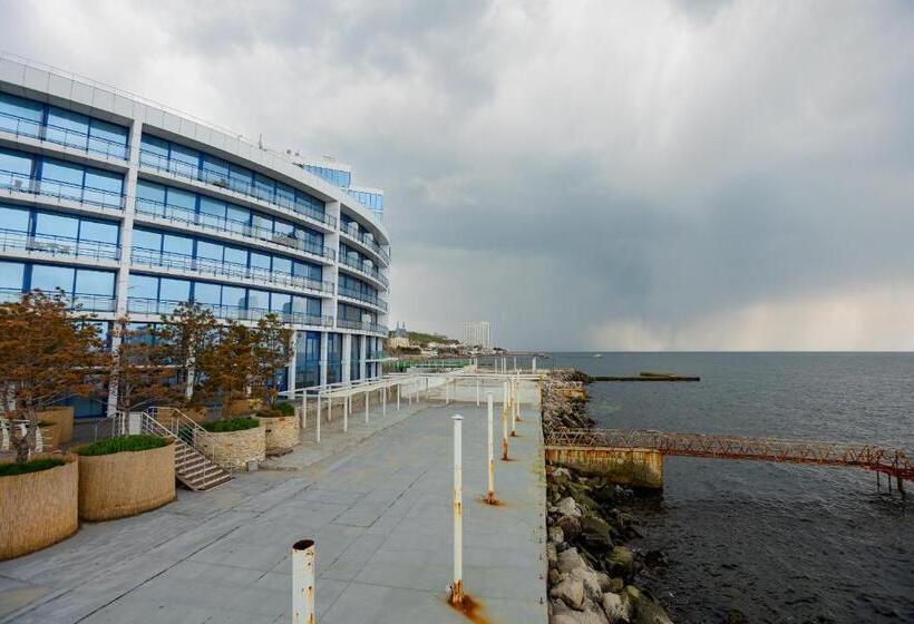 هتل Marine Residence