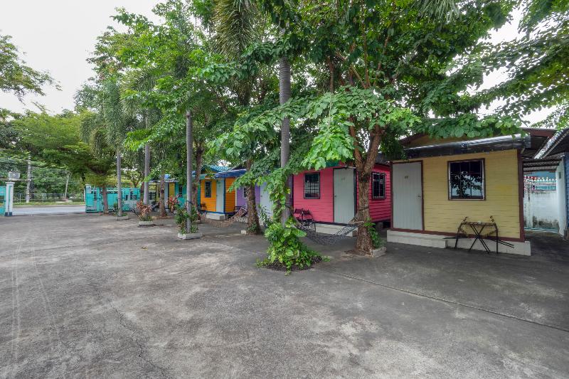 Отель Oyo 75322 Tha Burapa Resort Bangsean