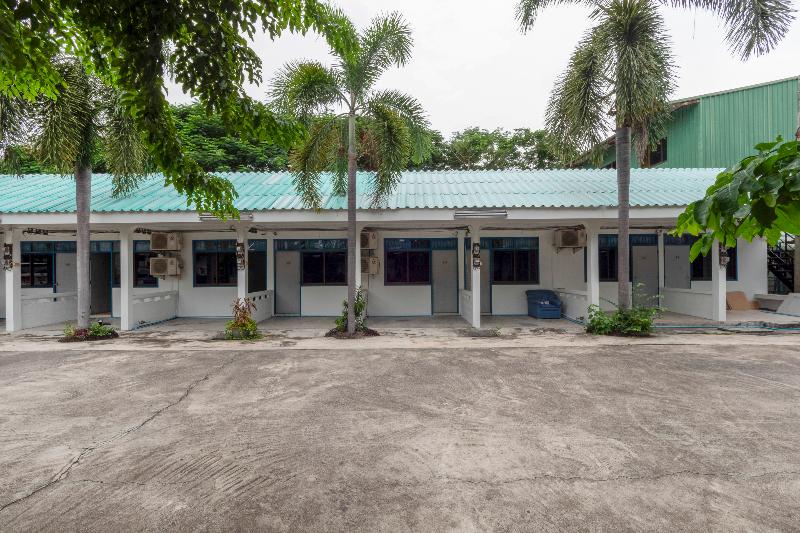 Отель Oyo 75322 Tha Burapa Resort Bangsean