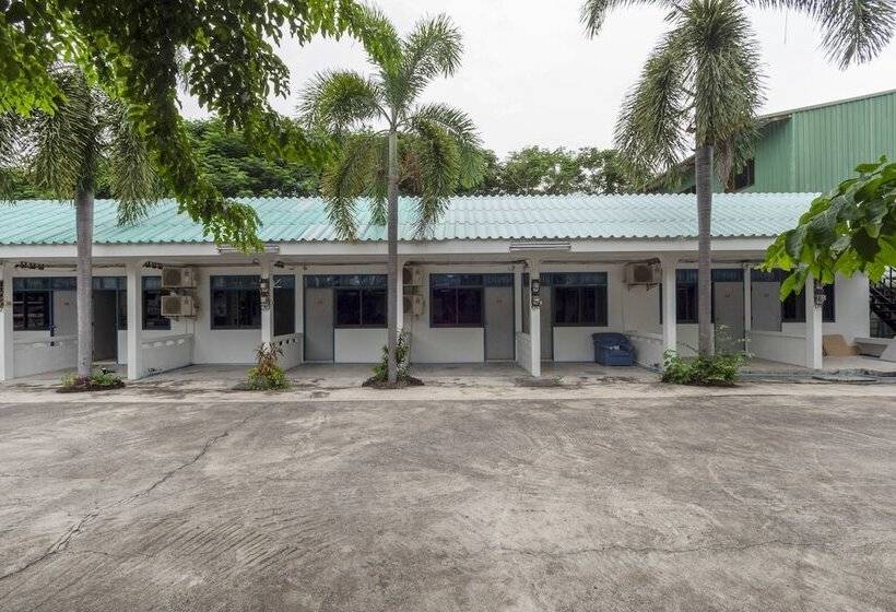 Отель Oyo 75322 Tha Burapa Resort Bangsean