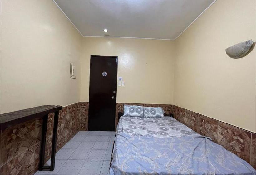 בית מלון כפרי Oyo 761 Caza Southville Apartelle