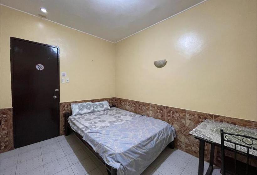 בית מלון כפרי Oyo 761 Caza Southville Apartelle