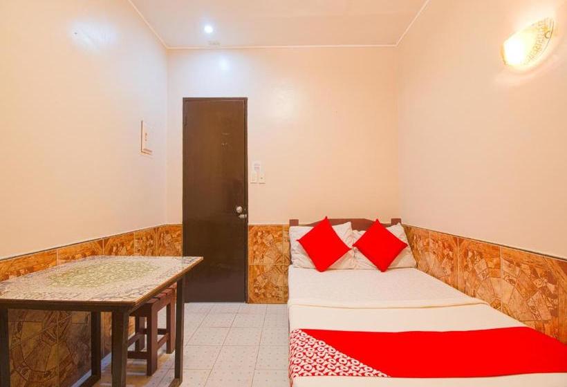 בית מלון כפרי Oyo 761 Caza Southville Apartelle