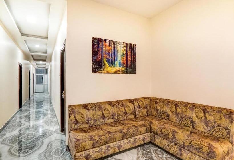 ホテル Oyo 76381 Paradise