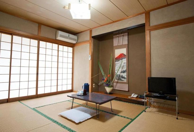 ホテル Oyo Ryokan Fukuya Karatsu