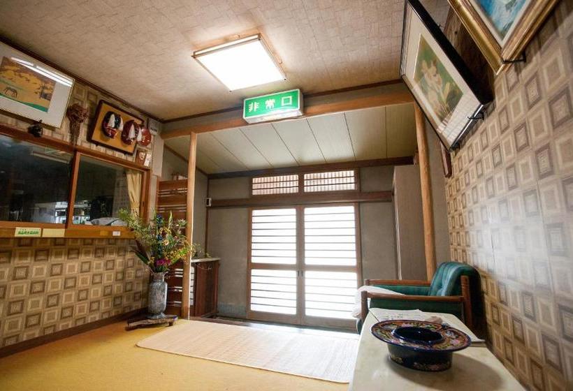 ホテル Oyo Ryokan Fukuya Karatsu