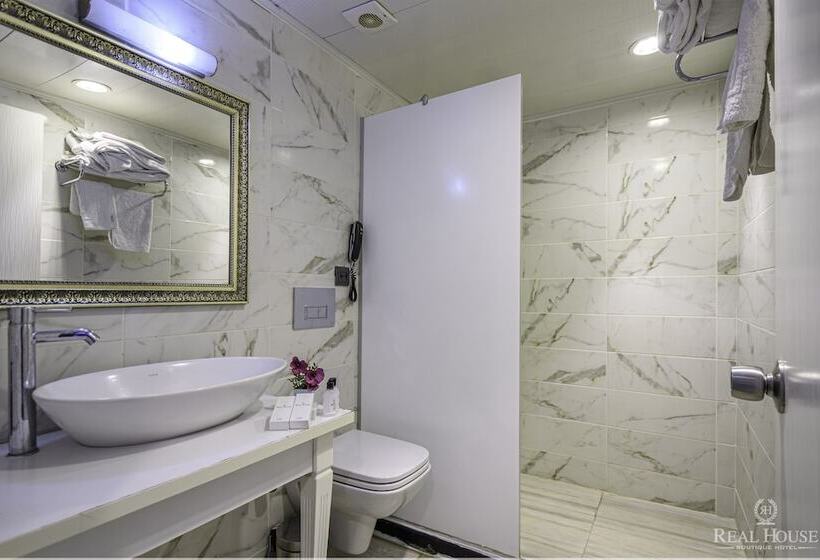 هتل Real House Boutique