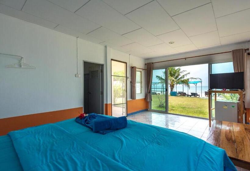 בית מלון כפרי Sabai Beach Resort