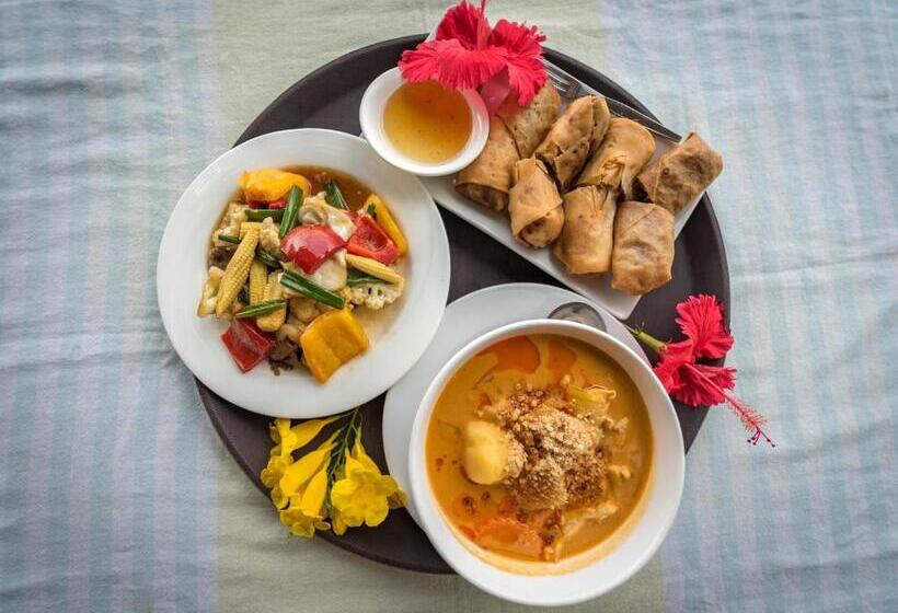 בית מלון כפרי Sabai Beach Resort