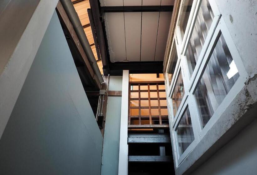 בית מלון כפרי Velawarin