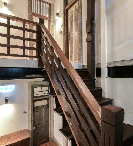 בית מלון כפרי Velawarin