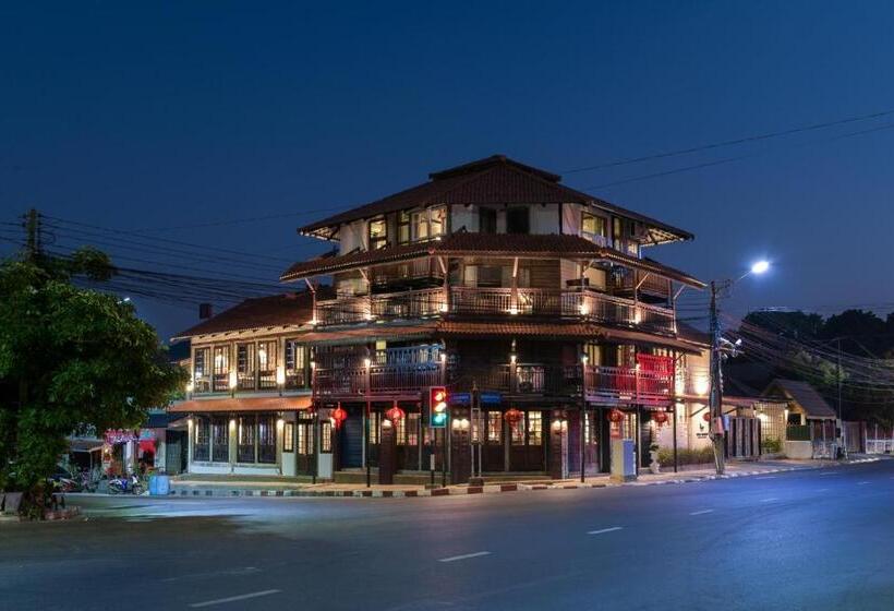 בית מלון כפרי Velawarin