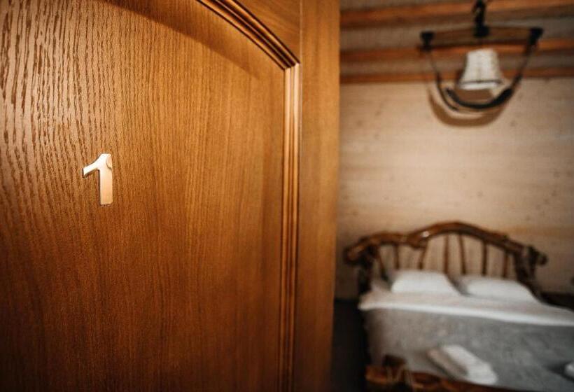 Отель Villa Tukhlay