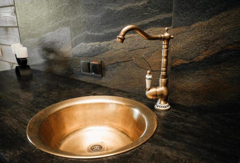 Отель Villa Tukhlay