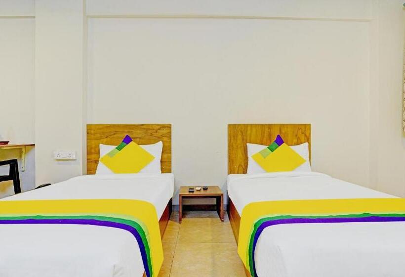 Itsy Hotels Oasis Pride