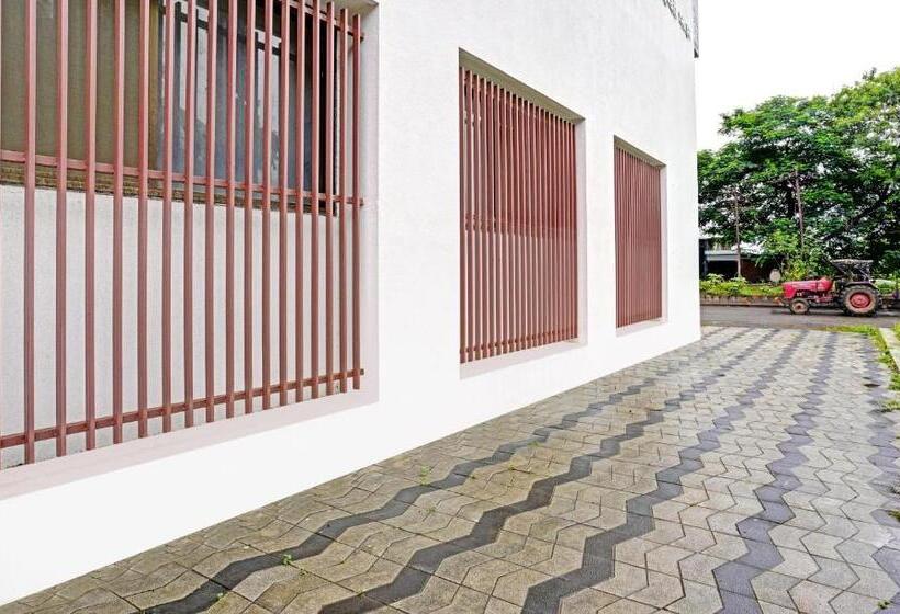 Itsy Hotels Oasis Pride