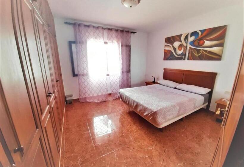 Пансион Banana Surf House