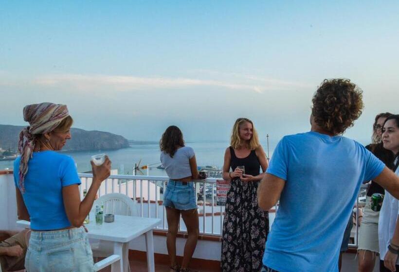 Пансион Banana Surf House