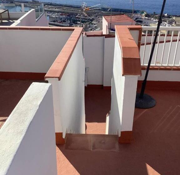 Пансион Banana Surf House