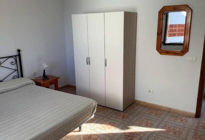 Пансион Banana Surf House