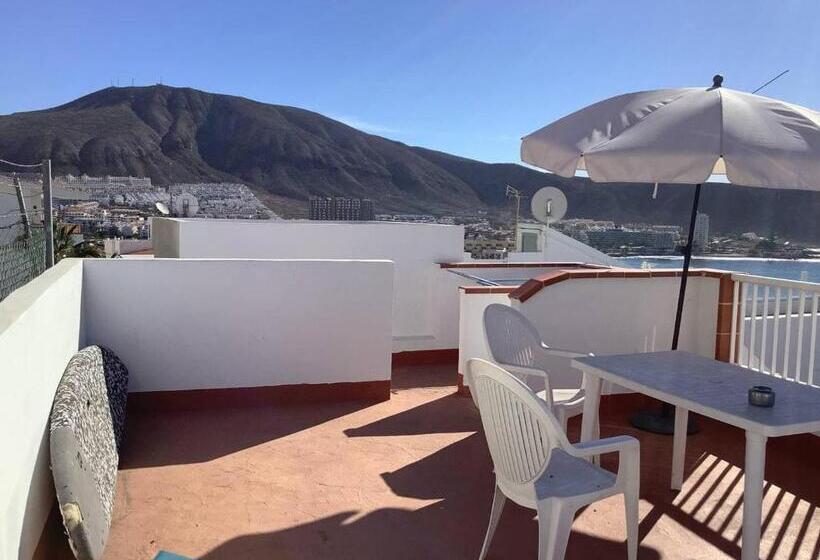 Пансион Banana Surf House