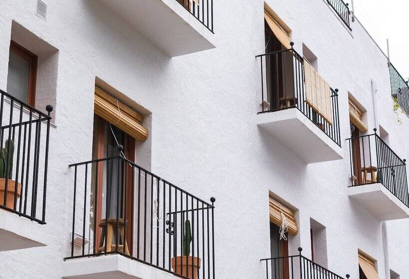 پانسیون Hostal Sa Teula