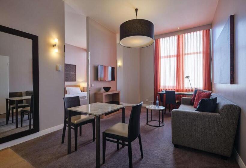 Adina Apartment Hotel Berlin Checkpoint Charlie